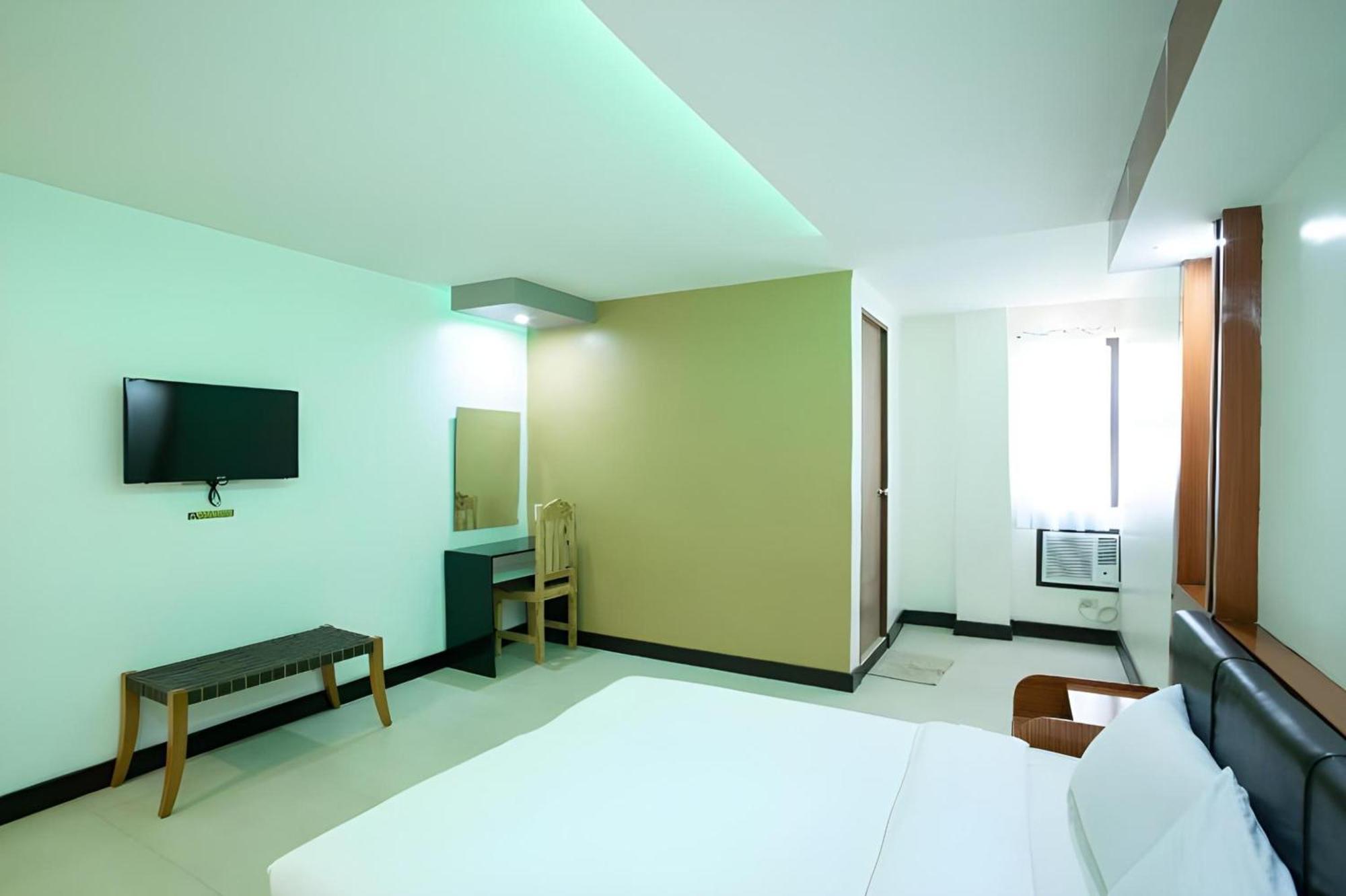Oyo 195 Ranchotel - Binan מראה חיצוני תמונה